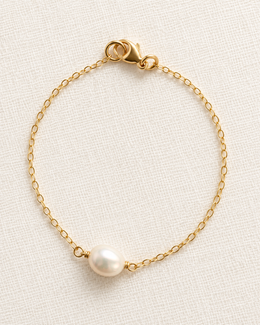 Against the Grain Pearl Bracelet