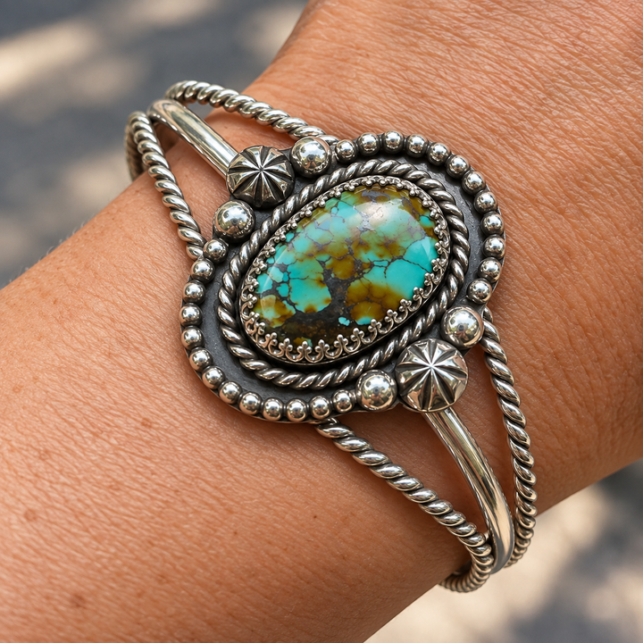 Beauty Hubei Turquoise Cuff