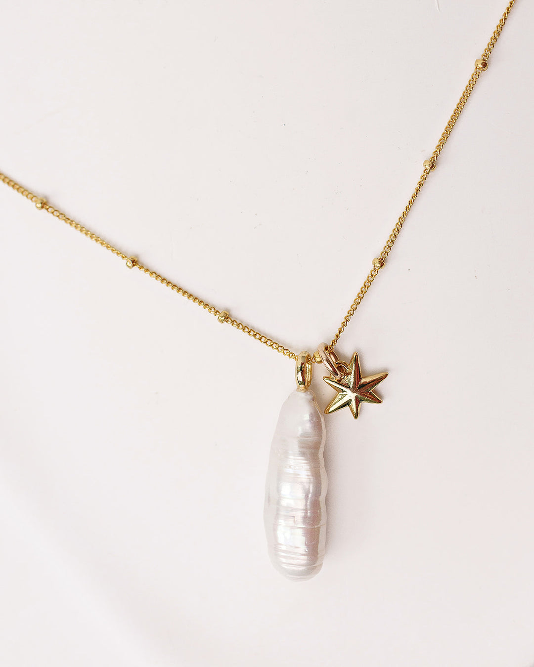 Pearl Light Necklace