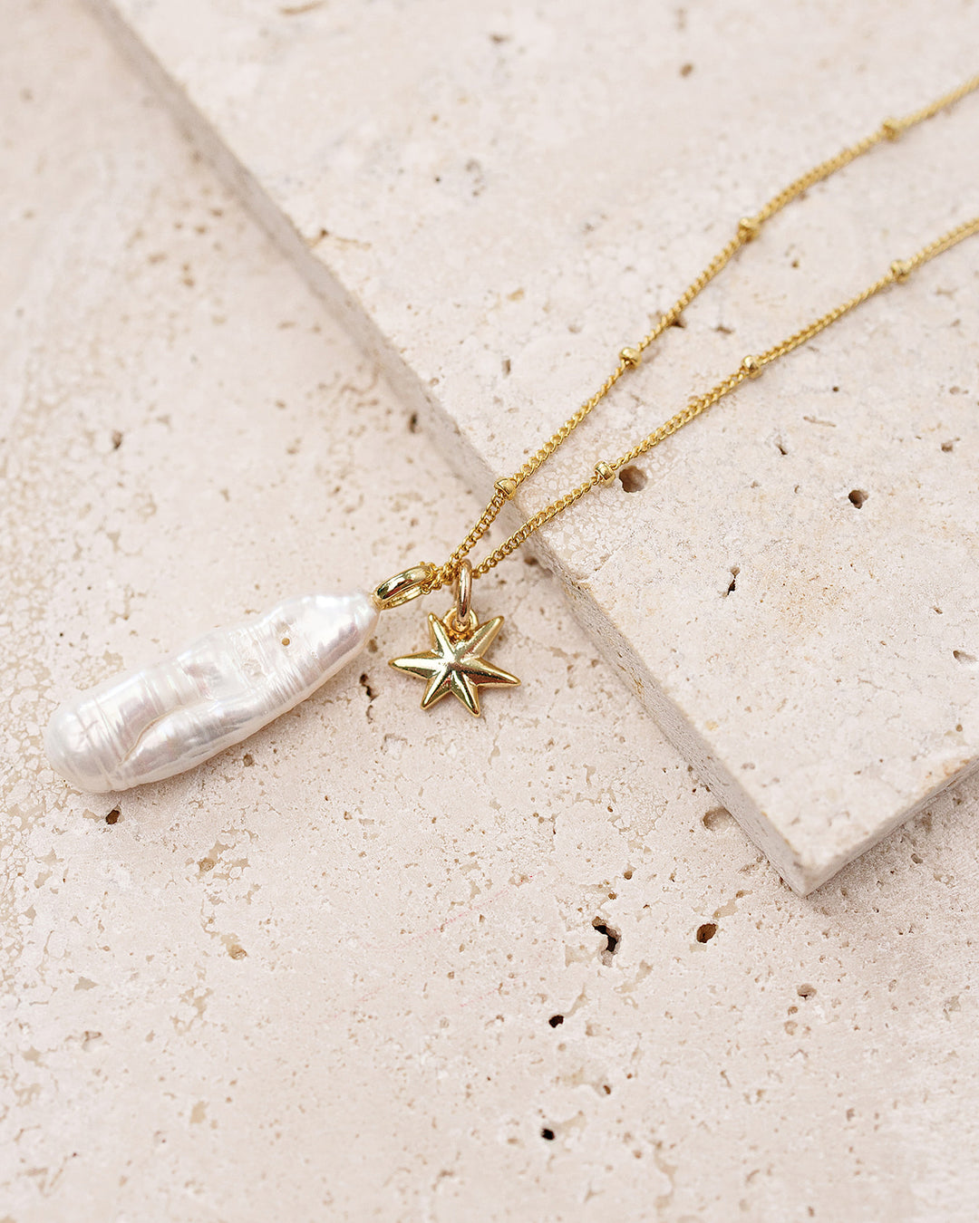 Pearl Light Necklace