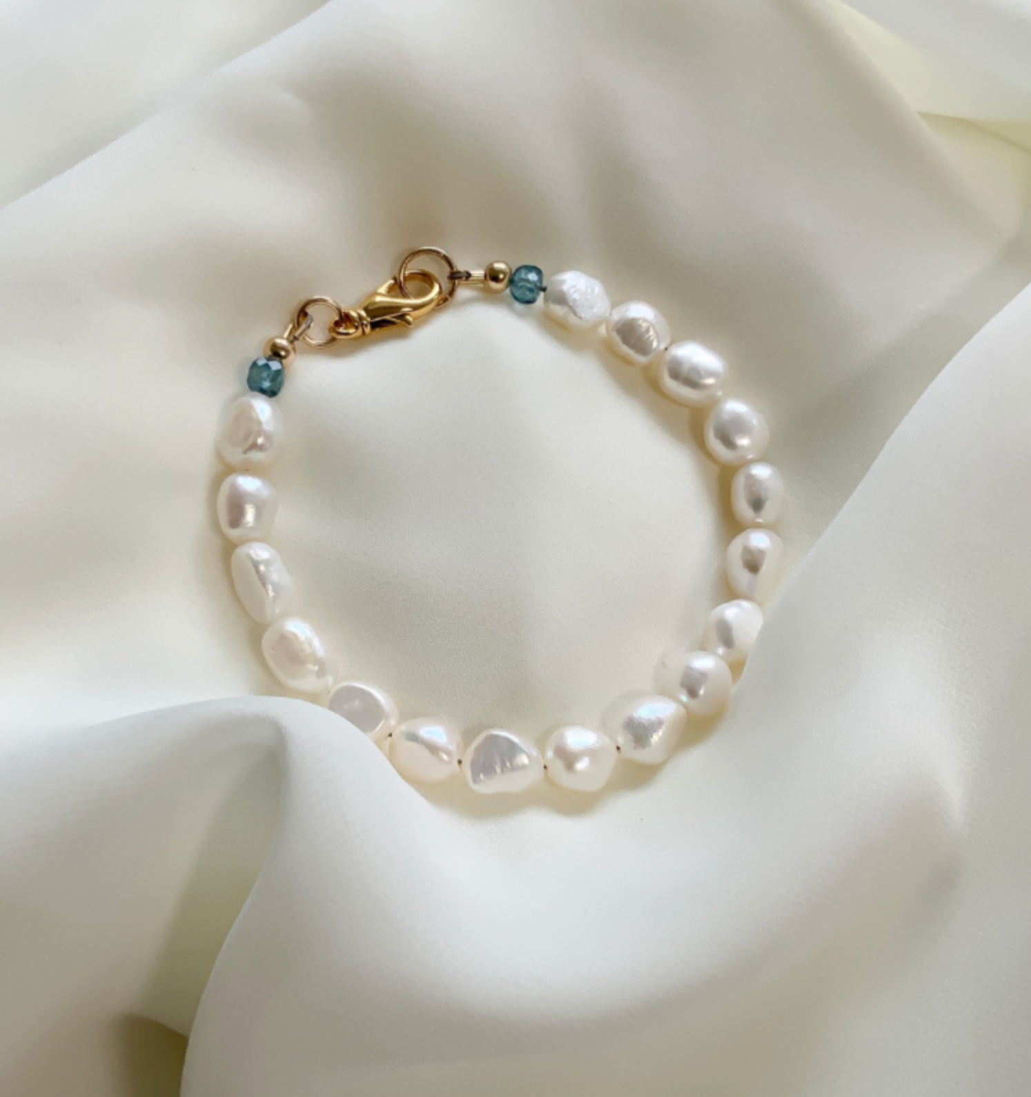 Sweet Pearl and London Blue topaz pearl bracelet